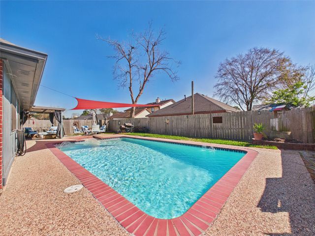 1010 Wisdom Drive, Deer Park, TX 77536