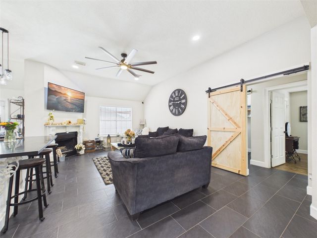 1010 Wisdom Drive, Deer Park, TX 77536