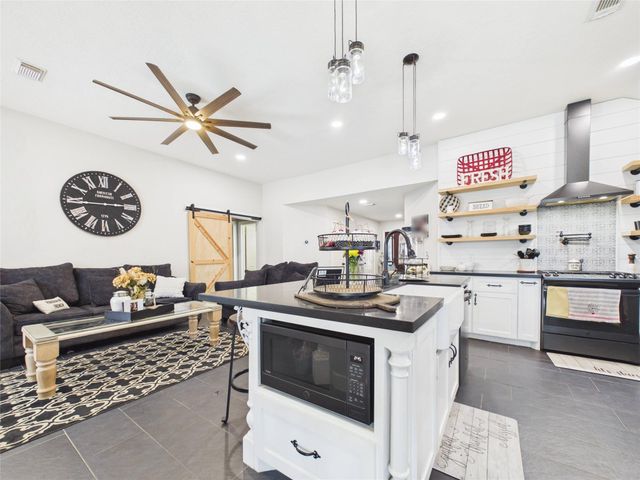 1010 Wisdom Drive, Deer Park, TX 77536