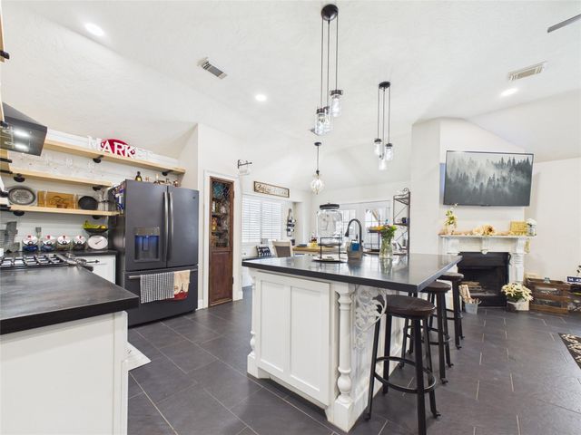 1010 Wisdom Drive, Deer Park, TX 77536