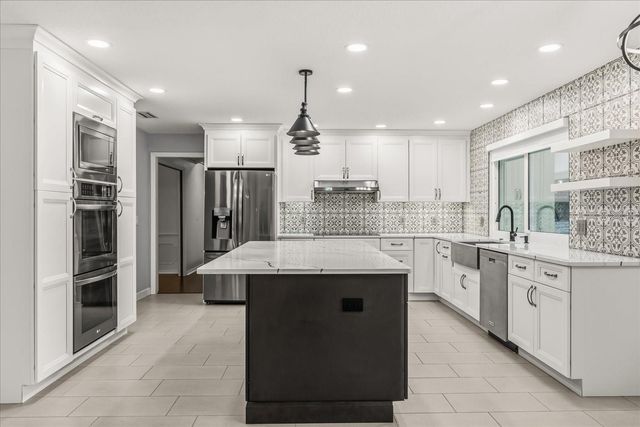 110 VALLEY CIRCLE, Longwood, FL 32779