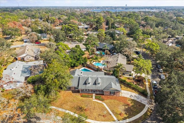 110 VALLEY CIRCLE, Longwood, FL 32779