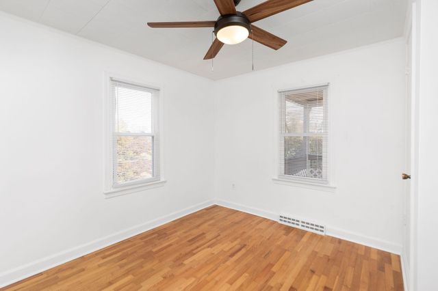 300 HIGHLAND AVE, Staunton, VA 24401