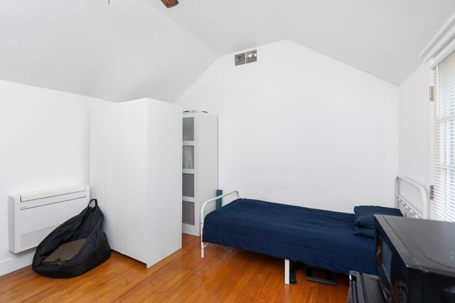 300 HIGHLAND AVE, Staunton, VA 24401