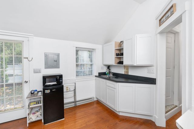 300 HIGHLAND AVE, Staunton, VA 24401