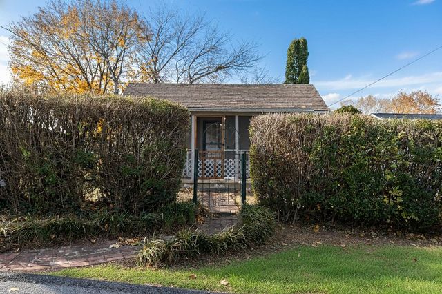 300 HIGHLAND AVE, Staunton, VA 24401