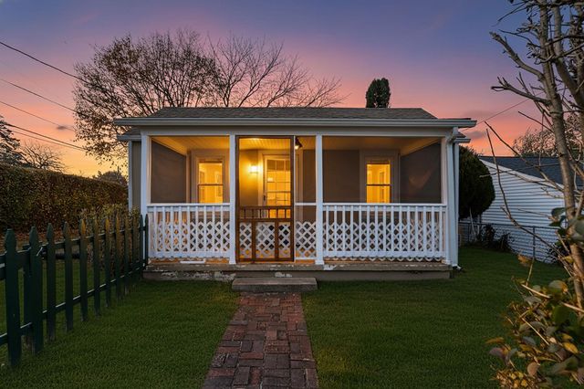 300 HIGHLAND AVE, Staunton, VA 24401