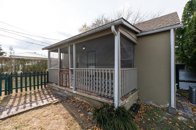 300 HIGHLAND AVE, Staunton, VA 24401