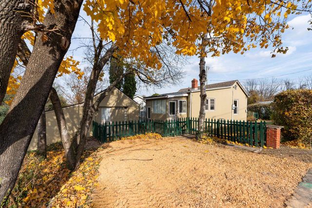 300 HIGHLAND AVE, Staunton, VA 24401