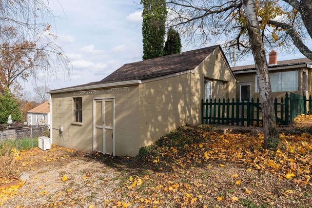 300 HIGHLAND AVE, Staunton, VA 24401