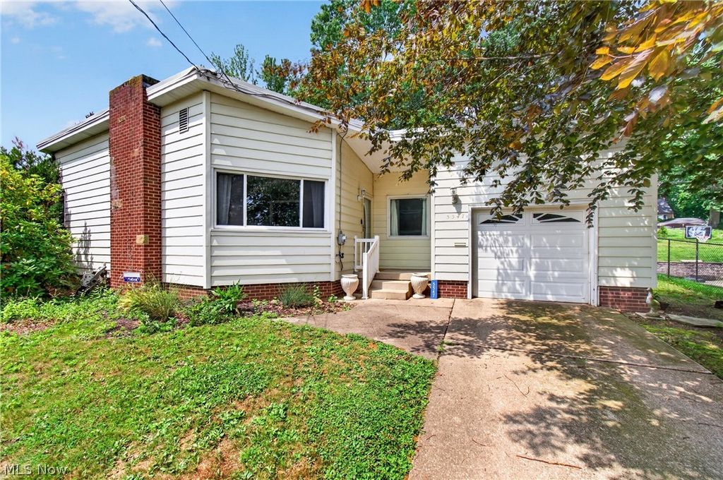 5547 West Boulevard NW, Canton, OH 44718