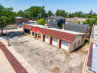 8122 Grand Avenue, River Grove, IL 60171