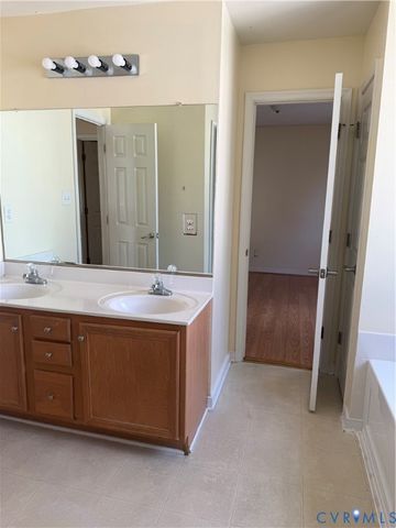 5719 Barnwood Dr, Chesterfield, VA 23234