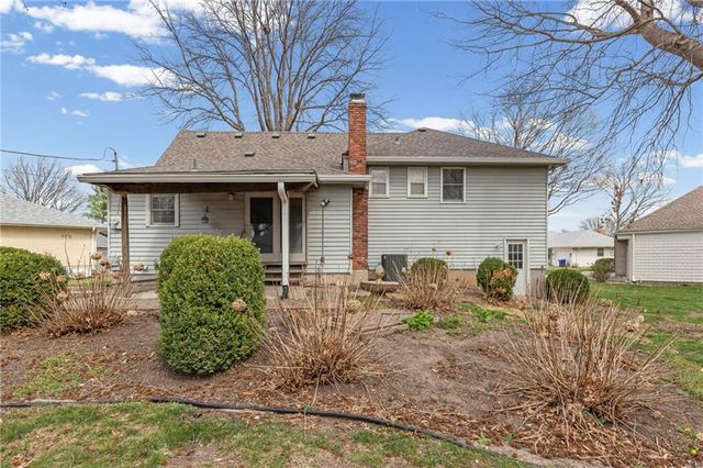 6712 Charles Street, Shawnee, KS 66216