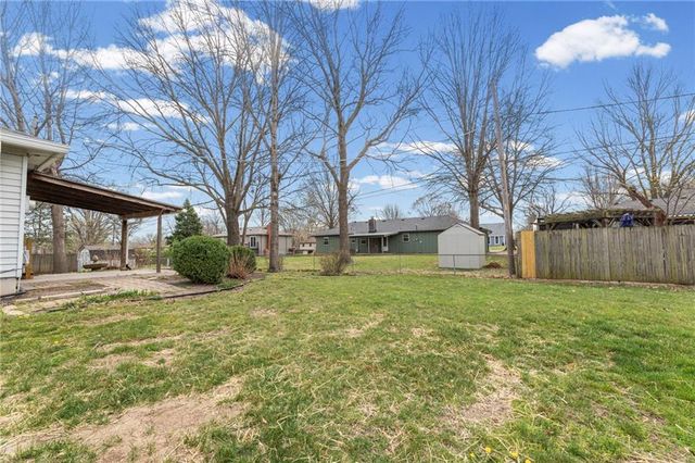 6712 Charles Street, Shawnee, KS 66216