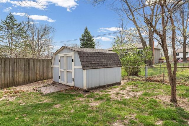 6712 Charles Street, Shawnee, KS 66216