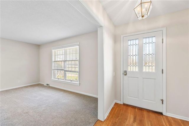 6712 Charles Street, Shawnee, KS 66216