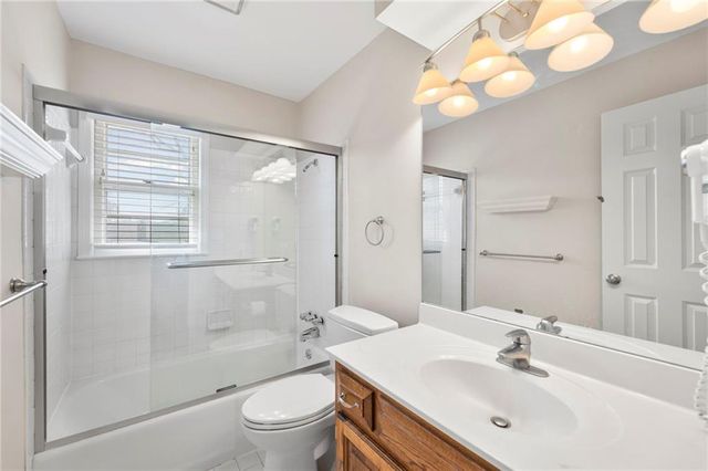 6712 Charles Street, Shawnee, KS 66216