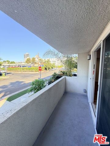 11520 WYOMING Avenue 1, Los Angeles, CA 90025