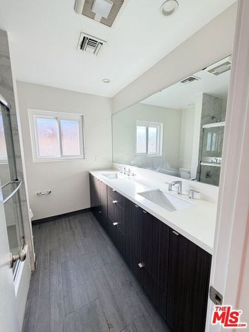 11520 WYOMING Avenue 1, Los Angeles, CA 90025