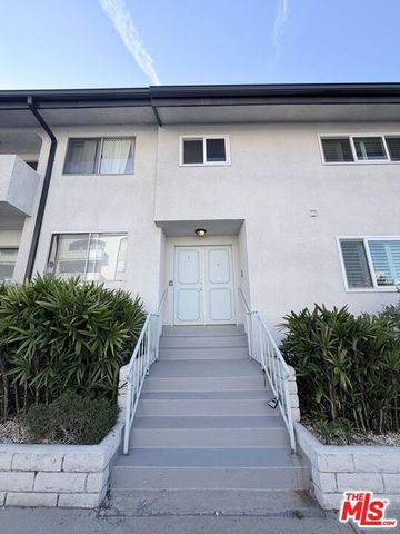 11520 WYOMING Avenue 1, Los Angeles, CA 90025