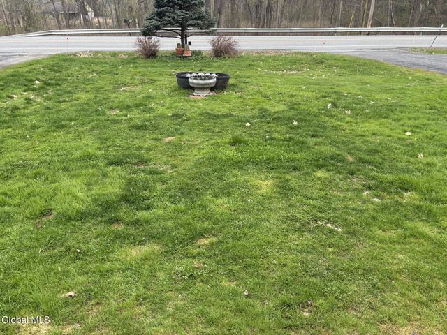 252 Nys Rt 32, Saratoga, NY 12871