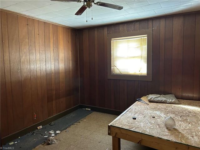 2990 Pipers Gap Road, Mount Airy, NC 27030