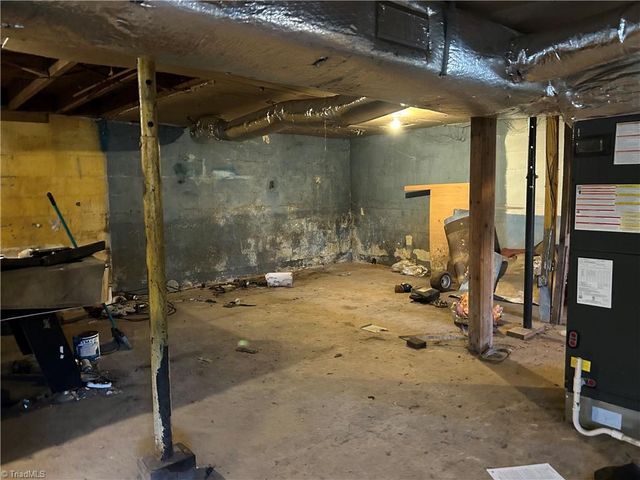 2990 Pipers Gap Road, Mount Airy, NC 27030