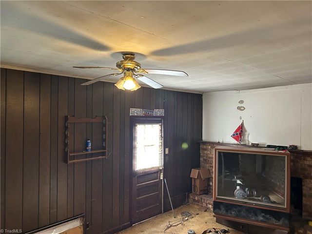 2990 Pipers Gap Road, Mount Airy, NC 27030