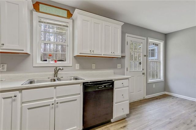 54 Taylorsville Road, Aragon, GA 30104