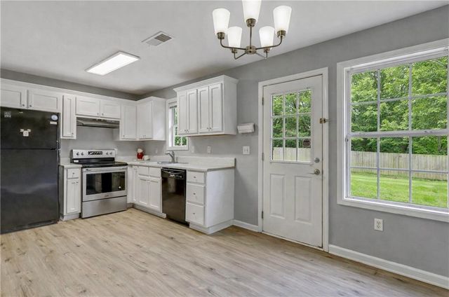 54 Taylorsville Road, Aragon, GA 30104