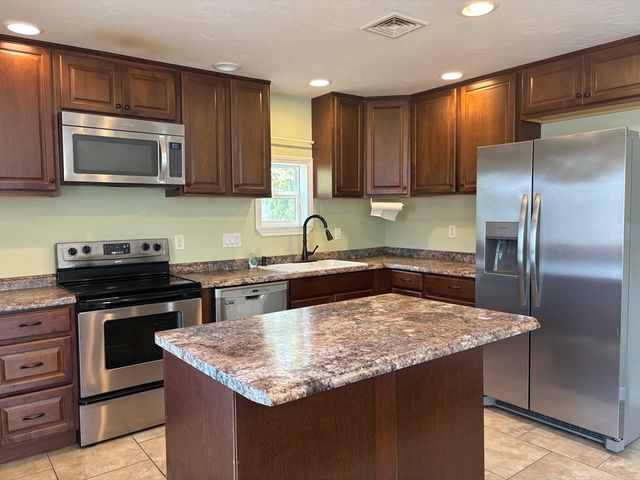 68 Eddy St 2, North Attleboro, MA 02760