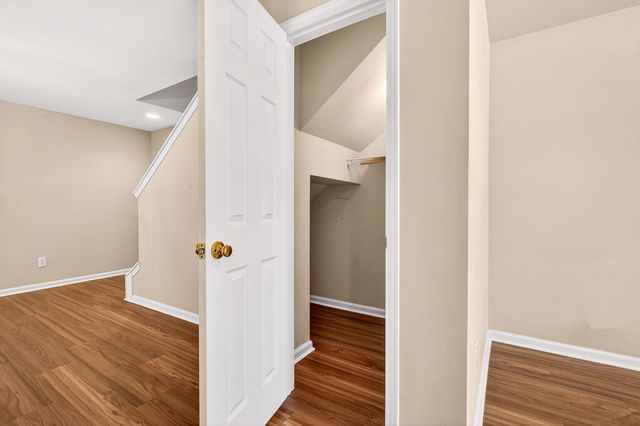 110 Avalon Road, Summerville, SC 29483