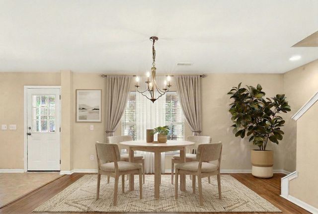 110 Avalon Road, Summerville, SC 29483