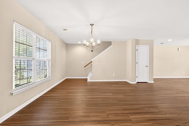 110 Avalon Road, Summerville, SC 29483