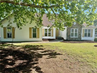 2965 Hunters Pond Court, Snellville, GA 30078