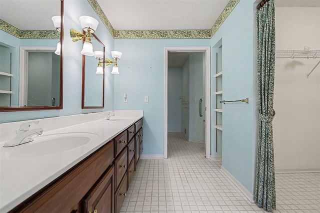 212 Chauncey Court, Marshall, MI 49068