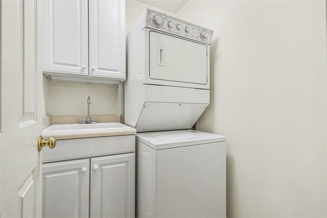 212 Chauncey Court, Marshall, MI 49068