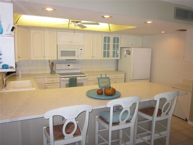 1400 GULF BOULEVARD 608, Clearwater Beach, FL 33767