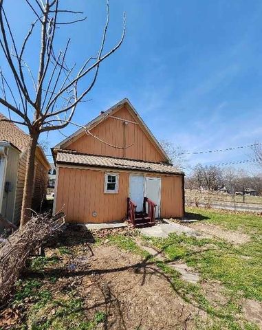 2203 Agnes Avenue, Kansas City, MO 64127