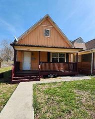 2203 Agnes Avenue, Kansas City, MO 64127