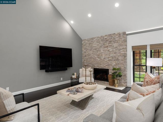 2705 Mossy Oak Dr, Danville, CA 94506