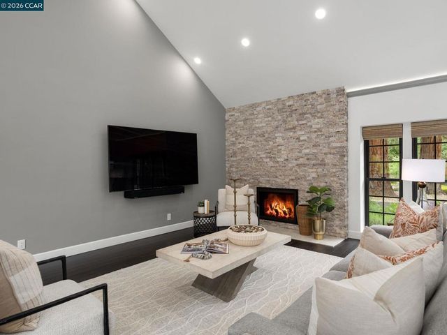2705 Mossy Oak Dr, Danville, CA 94506