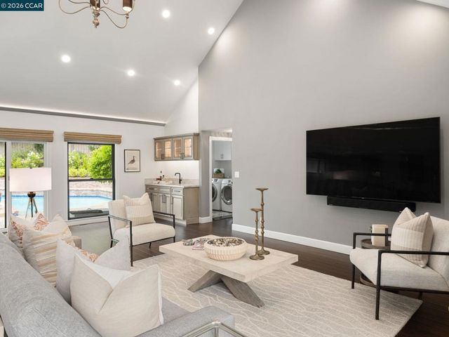 2705 Mossy Oak Dr, Danville, CA 94506