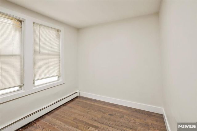 22 Edwin Place, Newark, NJ 07112