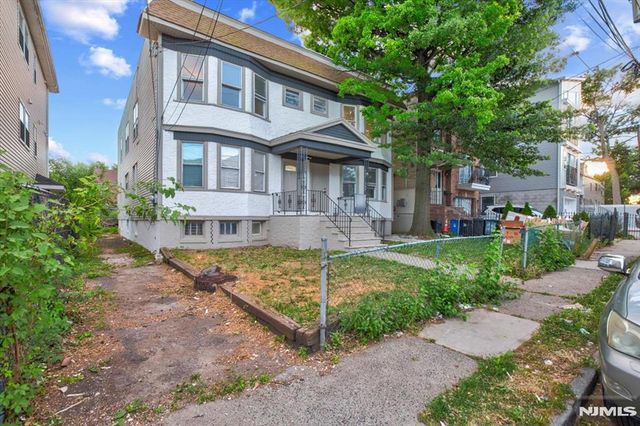 22 Edwin Place, Newark, NJ 07112
