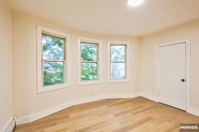 22 Edwin Place, Newark, NJ 07112
