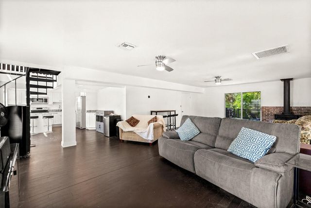 7247 TREASURE ISLAND ROAD, Leesburg, FL 34788