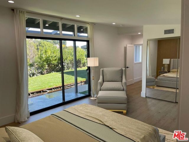 15434 Mulholland Drive, Los Angeles, CA 90077