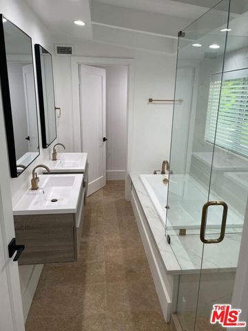 15434 Mulholland Drive, Los Angeles, CA 90077